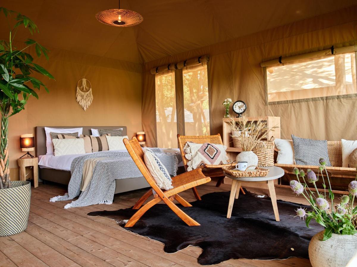 Zatoria Luxury Glamping Zator Hotel Екстериор снимка
